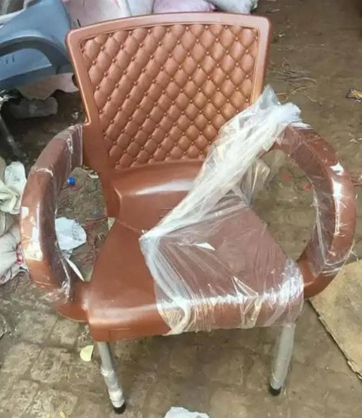 Chairs 0