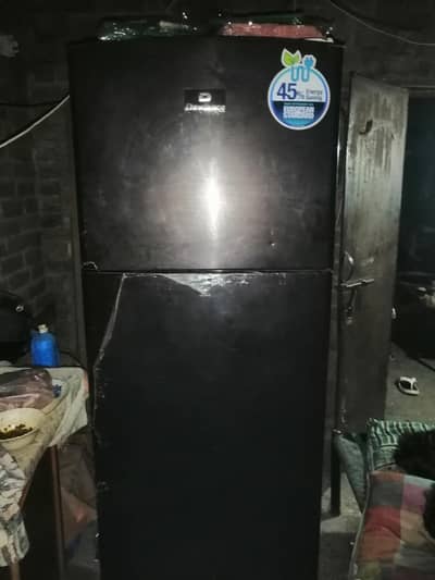 dawlance refrigerator