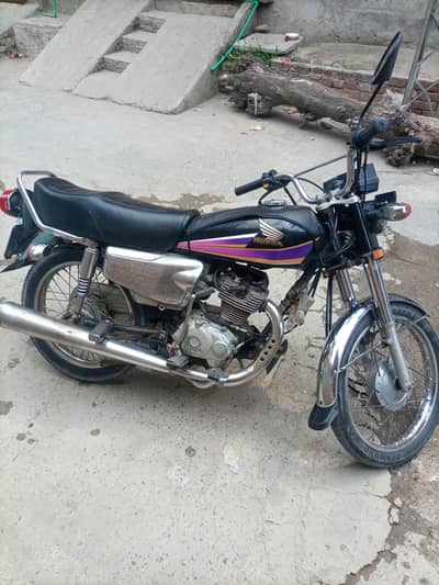 Honda 125 Contact No. 03089150546