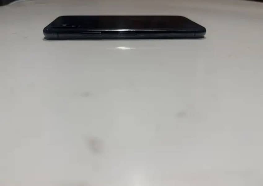 Apple iPhone X 0