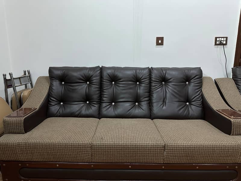 Sofa set 0