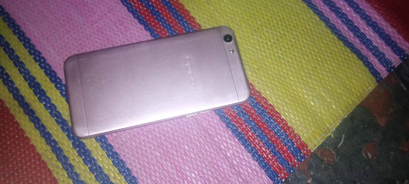 OPPO A57 5