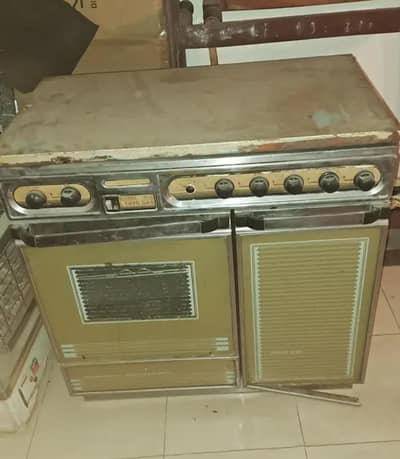 Toyo Gas Cooking Range / Oven - Used Condition