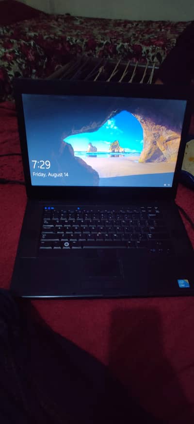 DELL LAPTOP] 8GB RAM] SSD 128 ]