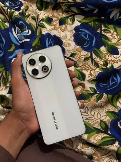 Tecno SPARK 30 Pro