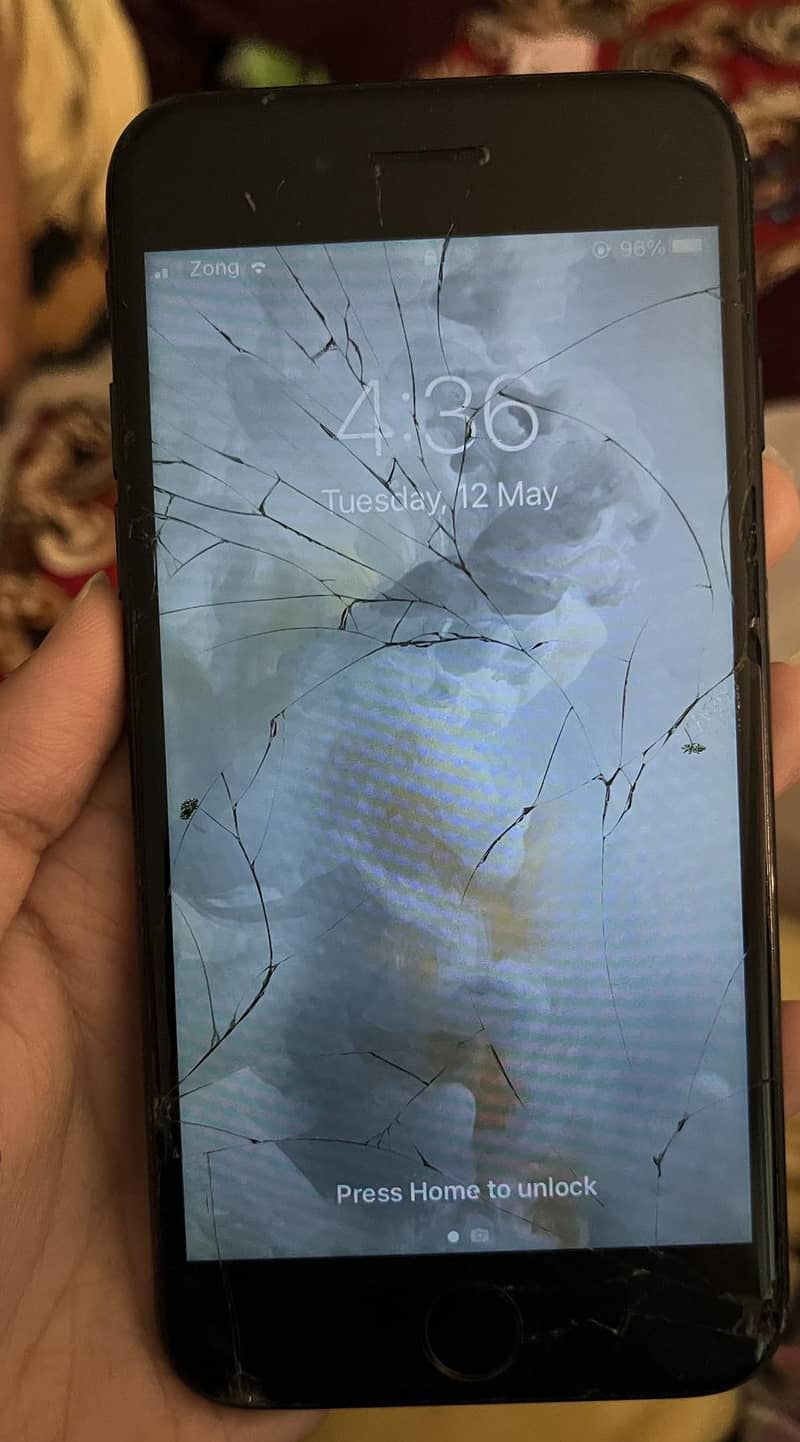 Apple iPhone 7 1