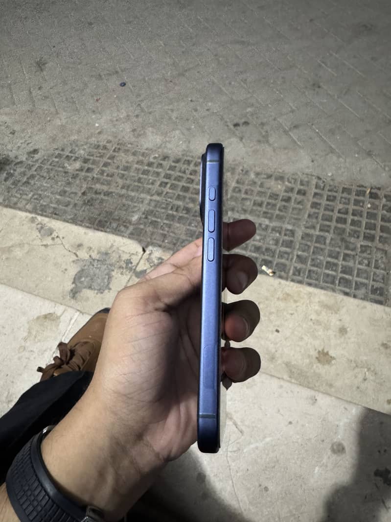 Apple iPhone 17 Pro 1