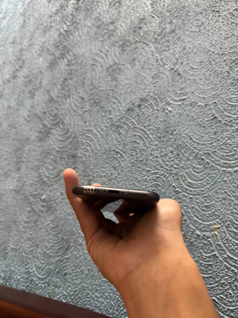 Apple iPhone 8 2