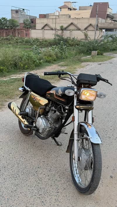 Honda CG125 Gold edition