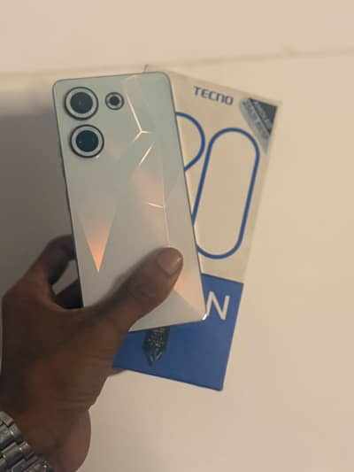 Tecno CAMON 20