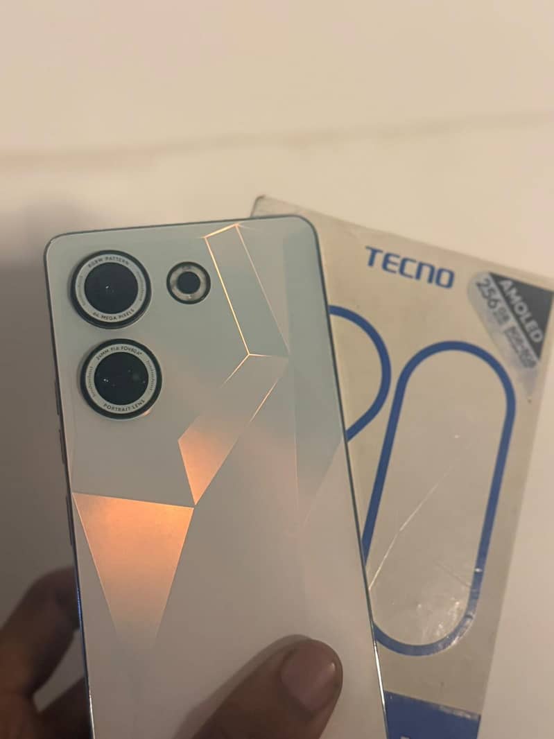 Tecno CAMON 20 3