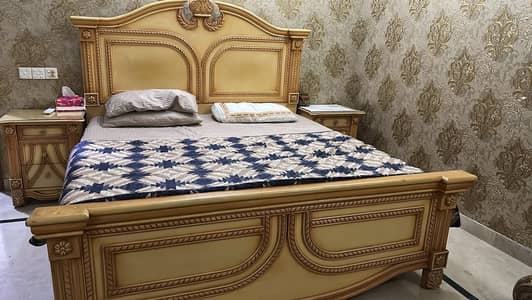 Used Wooden Bedroom Set with Dressing Table — For Sale