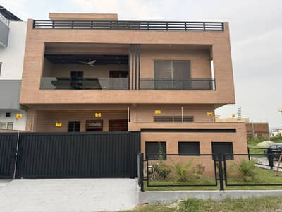 Corner 10 marla double unit house @5.50 Cr - Block C1, Sector B17 Islamabad