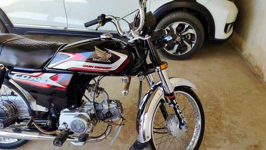 Honda CD70 Model-2025 Advance