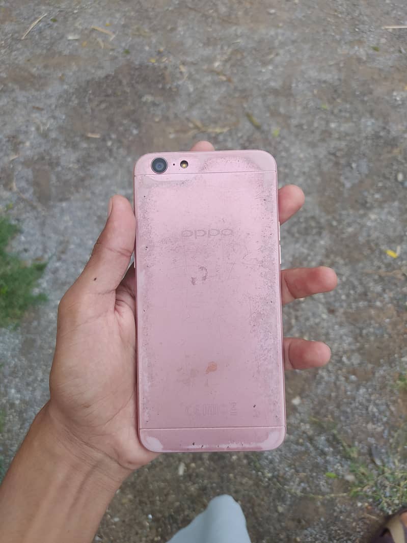 OPPO A57 1