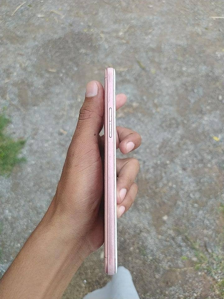 OPPO A57 3