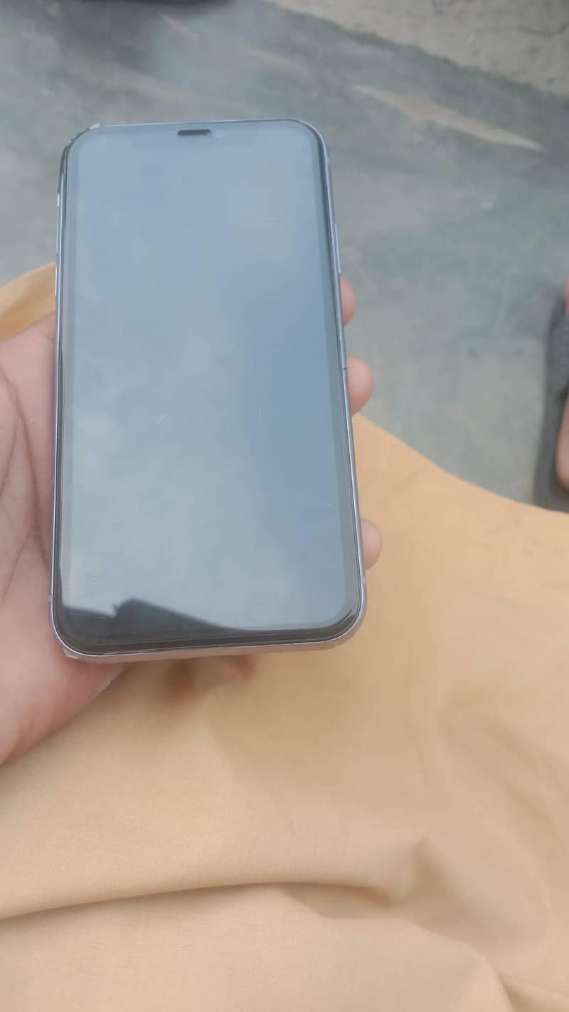 Apple iPhone 11 1