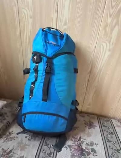 Adventuridge 30L Trekking/Hiking Backpack