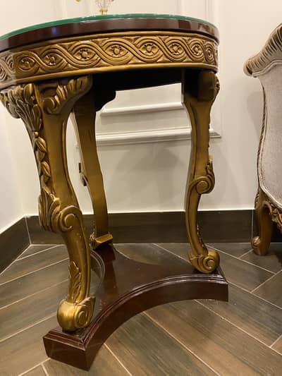 Drawing room tables set with all mirrors