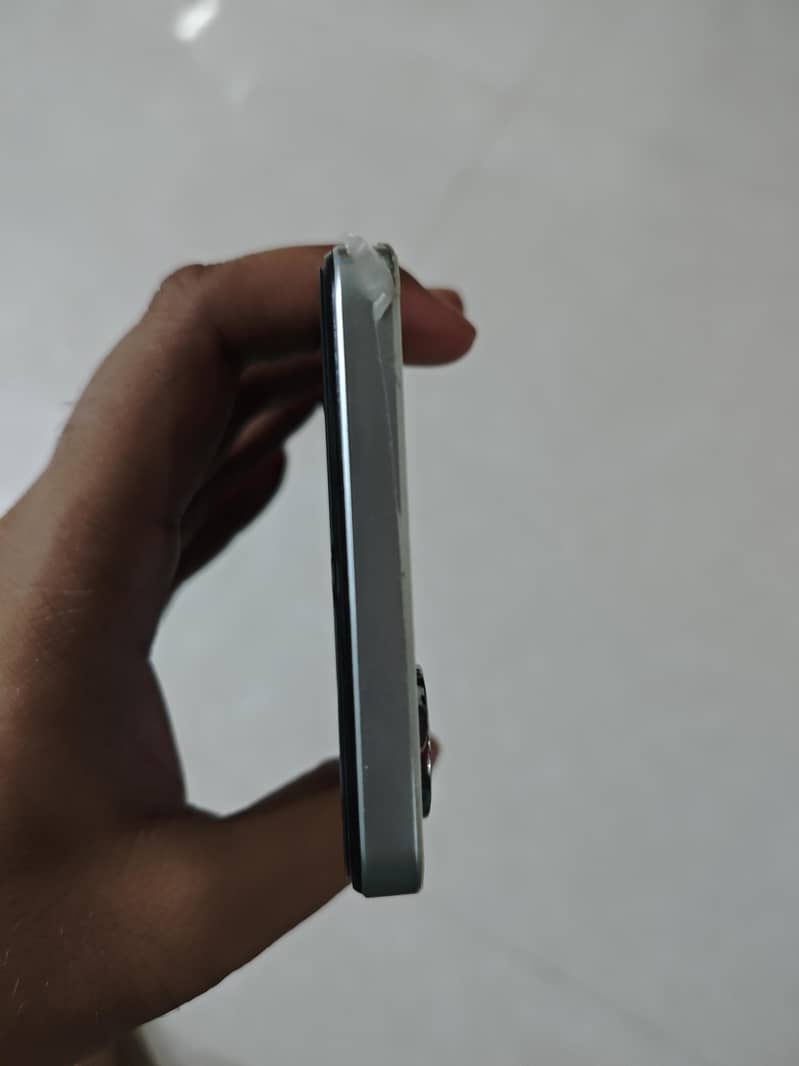 Realme Note 60x 2