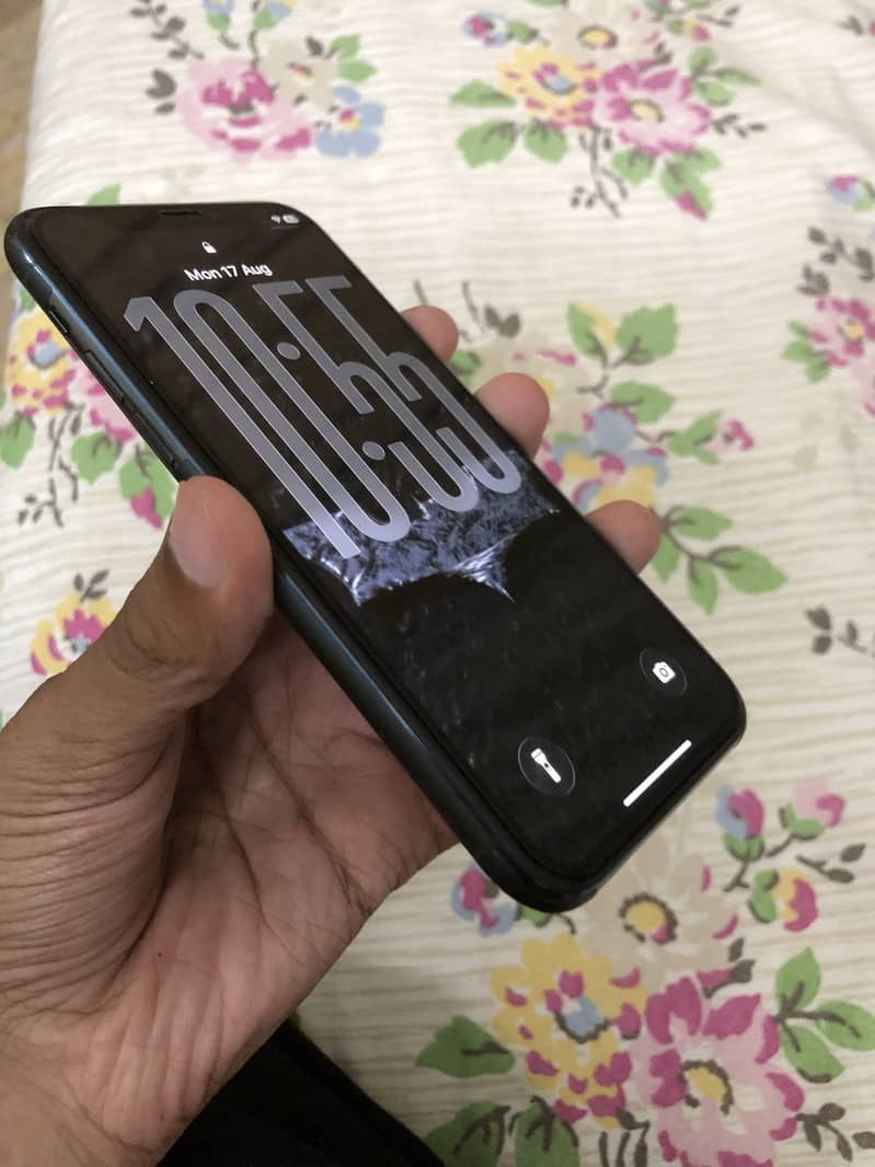 Apple iPhone 11 Pro 2