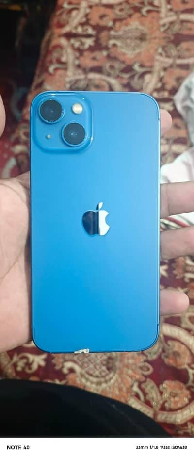 Apple iPhone 13