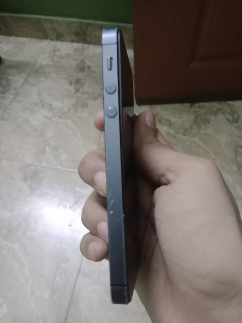 Apple iPhone 5 2