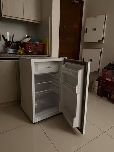 Dawlance Room Fridge