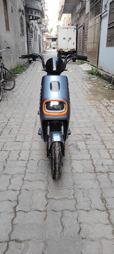 Ramza Z1 electric scouty