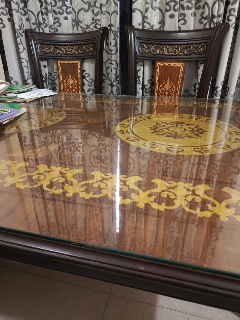 dinning table 0