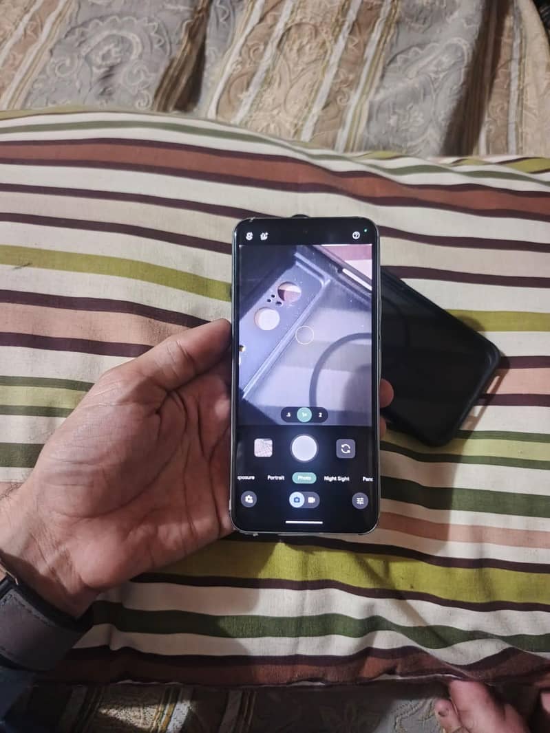 Google Pixel 8 2