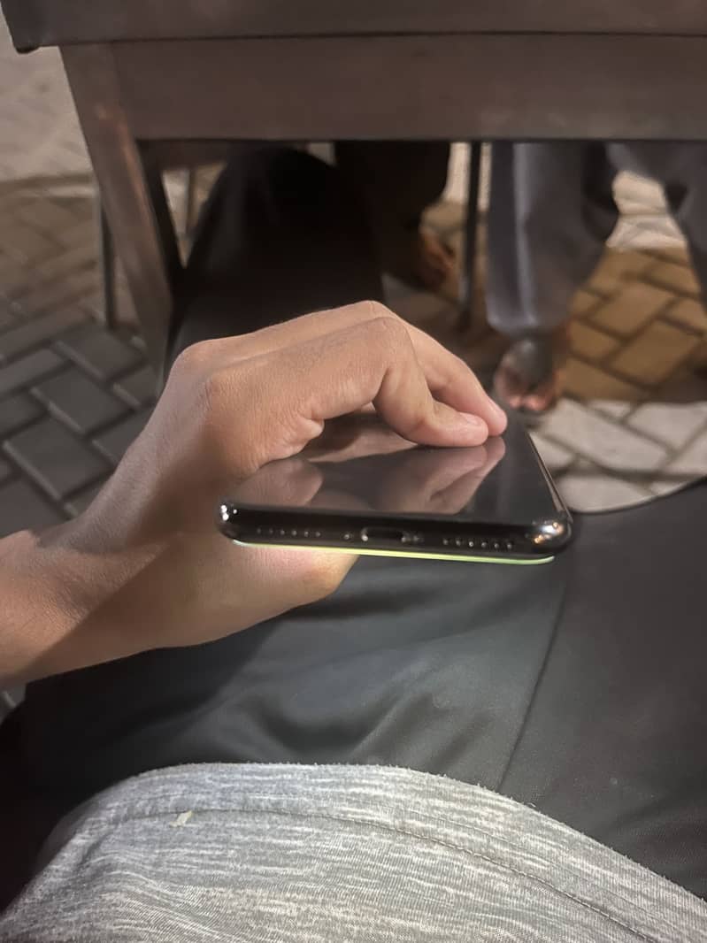Apple iPhone X 0