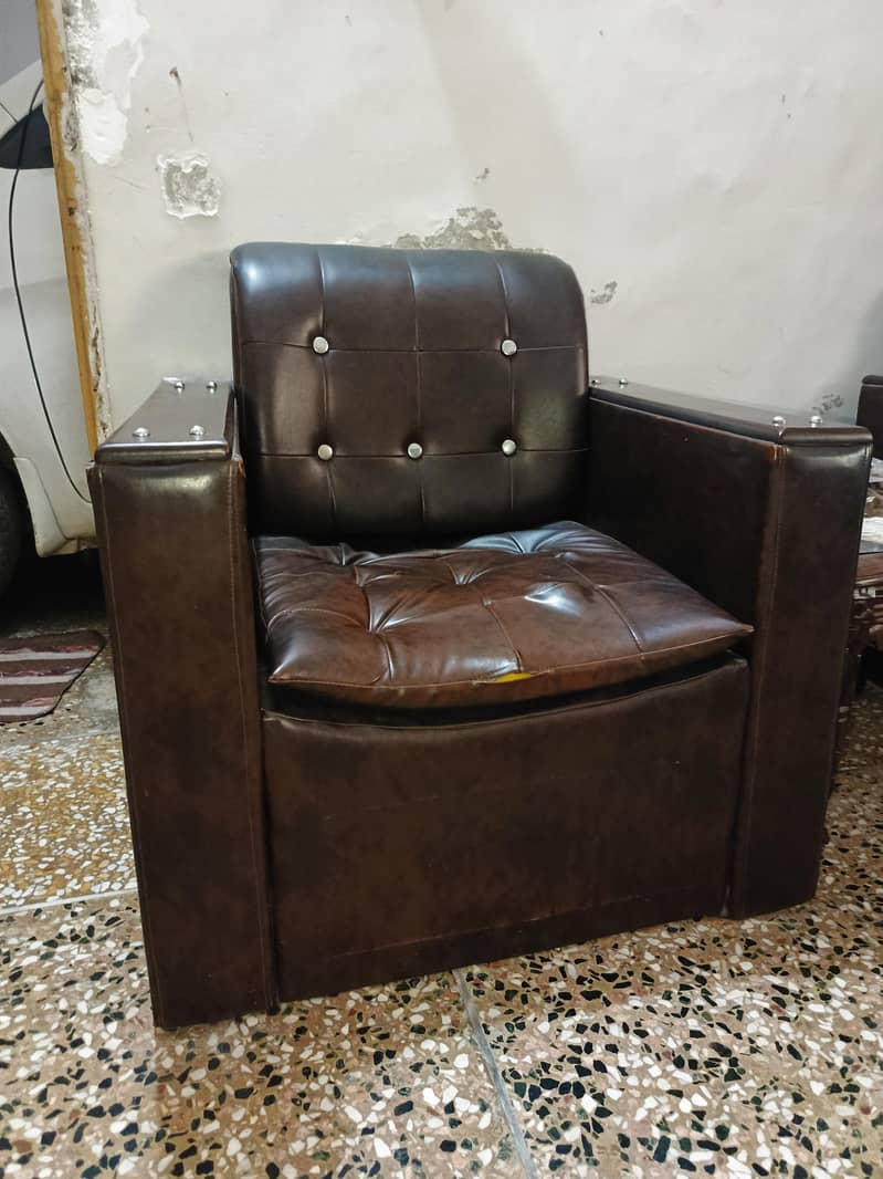 leather sofa 2