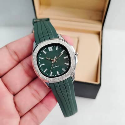 Mens water Resistant Quartz watch with texture