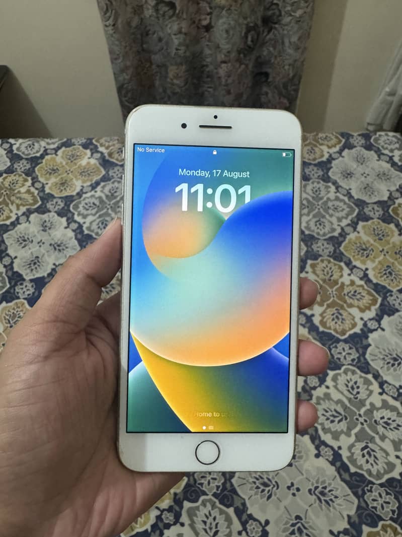 Apple iPhone 8 Plus 2