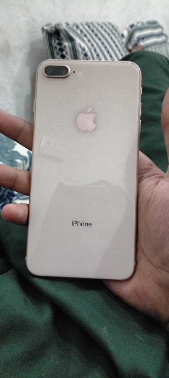 Apple iPhone 8 Plus jv 5