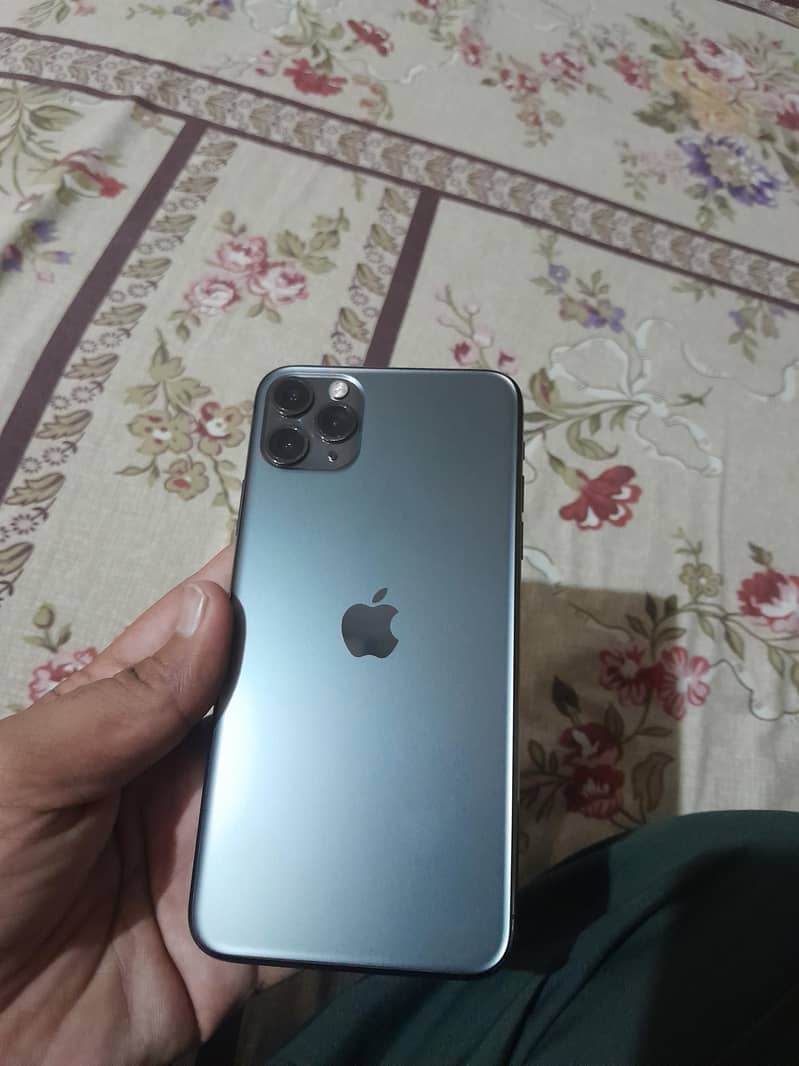 Apple iPhone 11 Pro Max 0