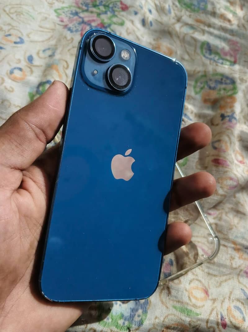 Apple iPhone 13 0