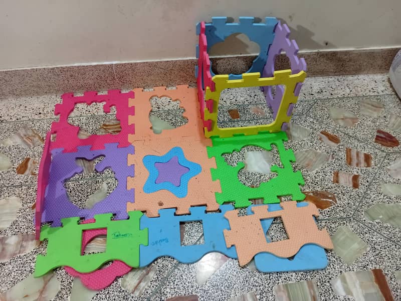 Different Wall Clock And Table Clock 4