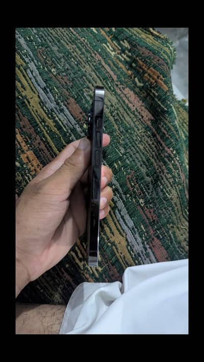 Apple iPhone 13 Pro exchange only with i phone