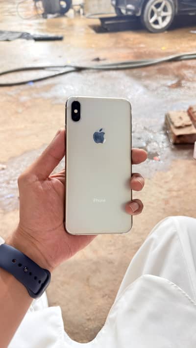 Apple iPhone XS Max 64 gb pta approved