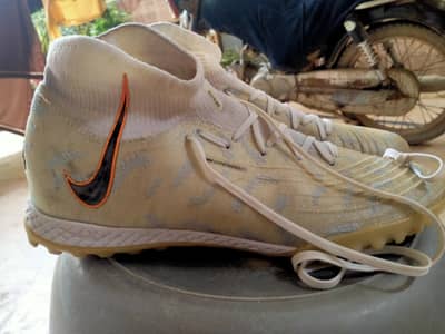 Nike Phantom Luna Elite high-top football