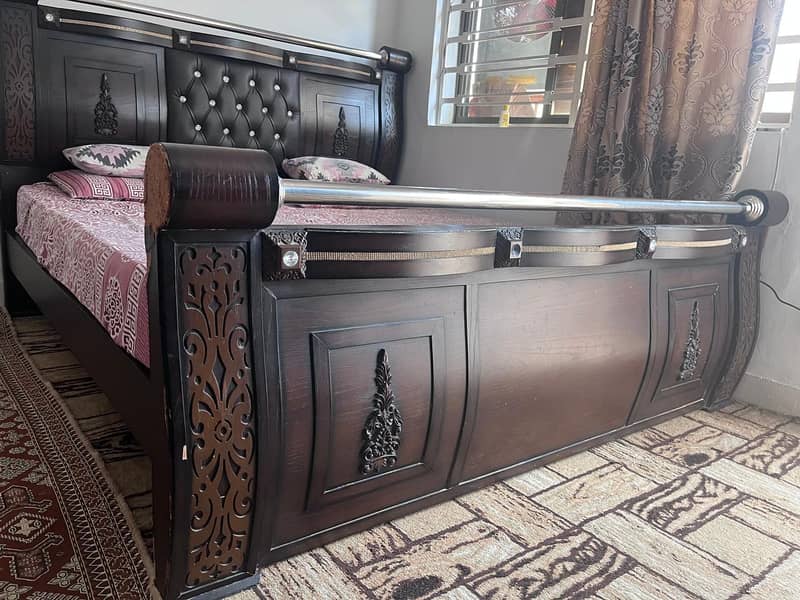 double bed with side table and dressing 2