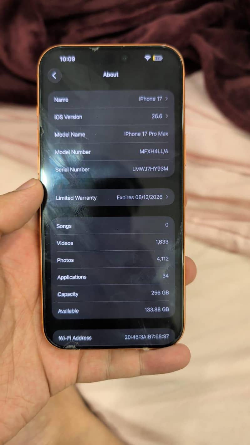 Apple iPhone 17 Pro Max 4