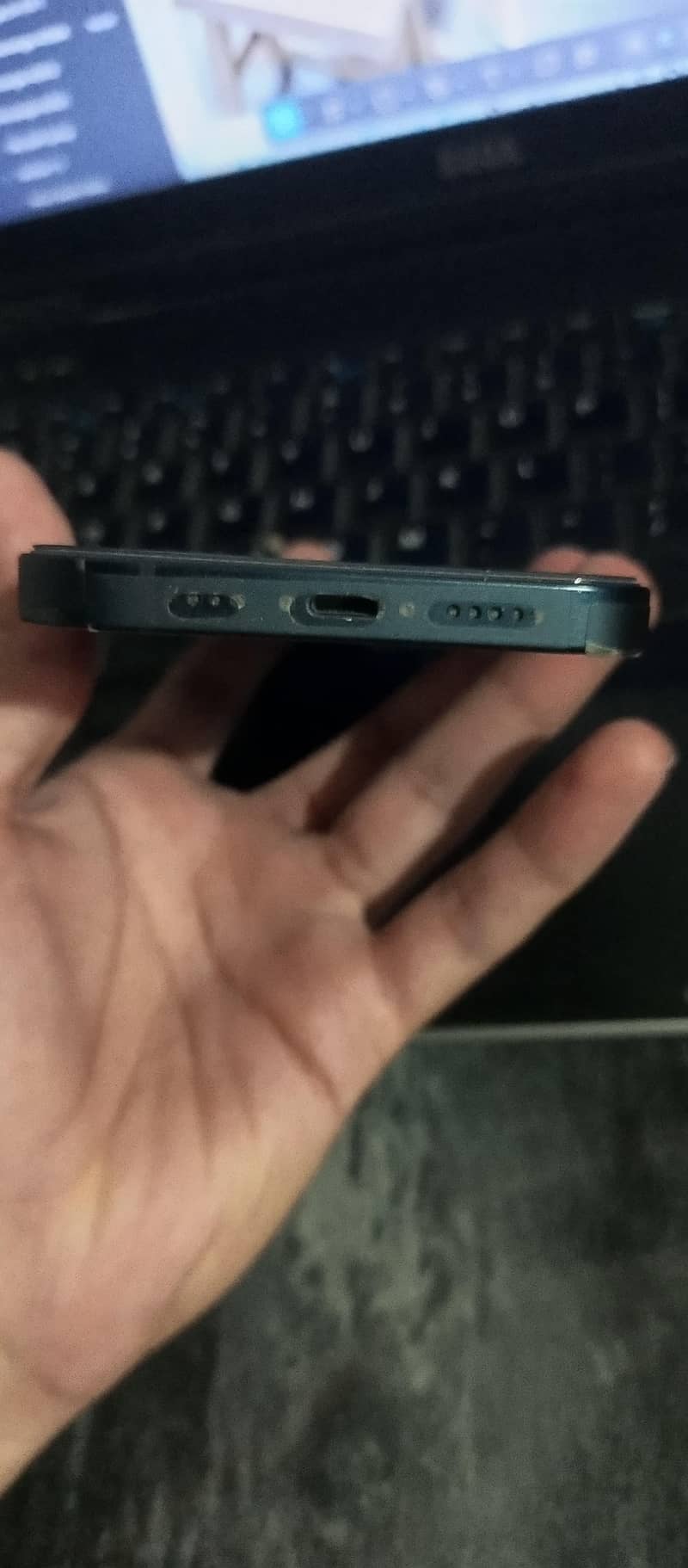 Apple iPhone 13 4