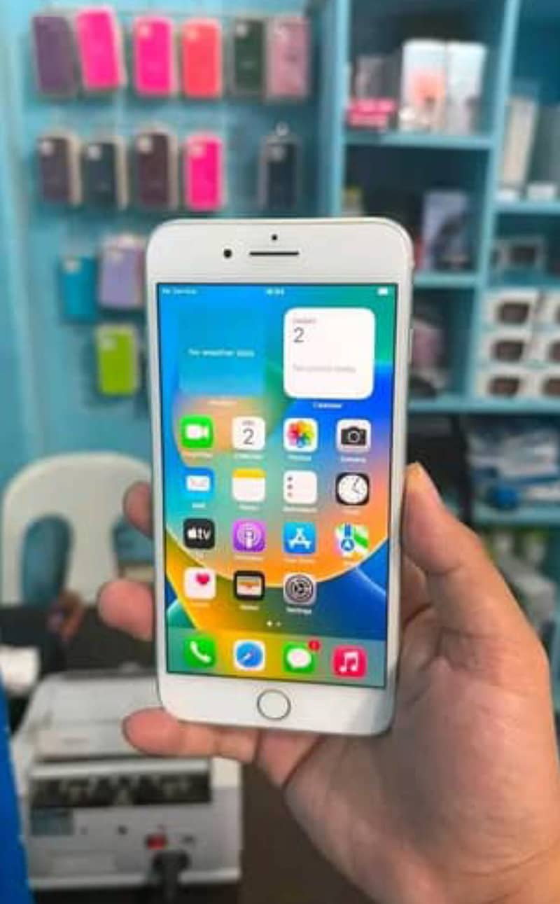 Apple iPhone 8 Plus 1