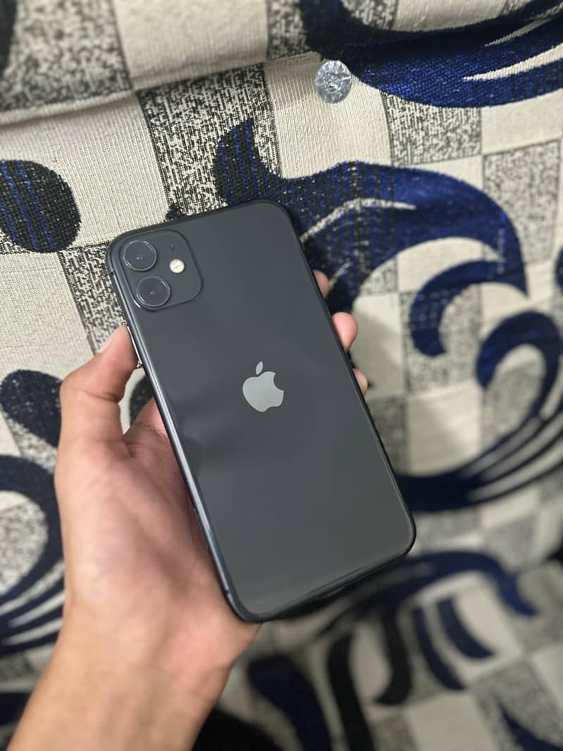 Apple iPhone 11 7