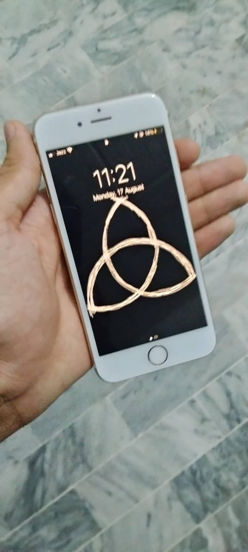 Apple iPhone 6S 1