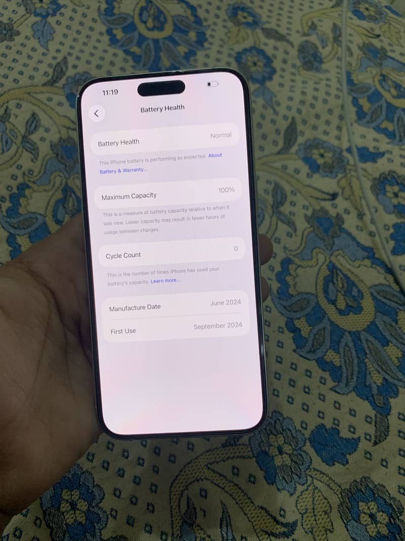 Apple iPhone 15 Pro Max 2