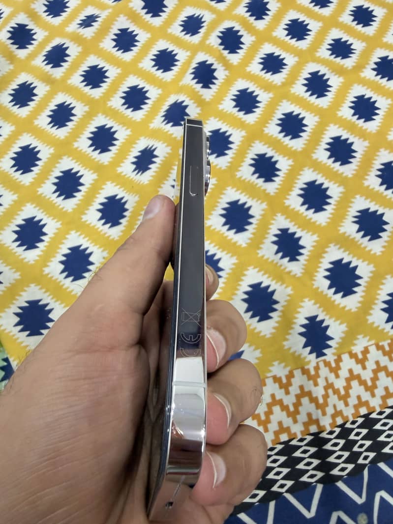 Apple iPhone 14 Pro 7